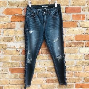 Distressed Skinny Jeans Laced Sides